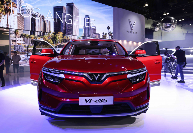 Hành trình đổi tên của VinFast VF 8 – Từ VF e35 đến VF 8 Eco & Plus